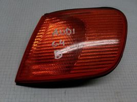 Audi 100 S4 C4 Передний поворотный фонарь 22471000S
