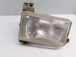 Nissan Terrano Faro delantero/faro principal 2151139R