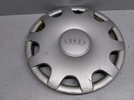 Audi A6 S6 C4 4A Mozzo/copricerchi/borchia della ruota R15 4A0601147A