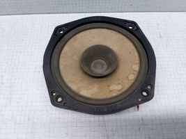 Nissan Primera Enceinte de plage arrière 281562F000