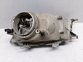 Saab 900 Lampa przednia 4481008