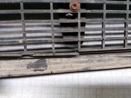 Seat Toledo I (1L) Maskownica / Grill / Atrapa górna chłodnicy 1L0853653