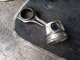 Ford Fiesta Piston avec bielle P141