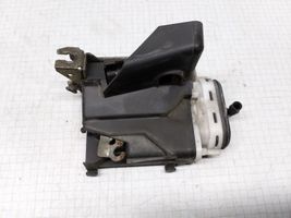 Audi 100 S4 C4 Etuoven lukko 4A0839015D