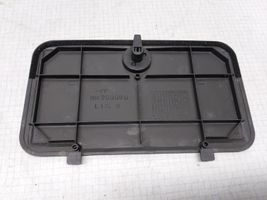 Mitsubishi Pajero Sport I Altra parte interiore MR250080