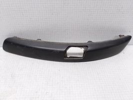 Volkswagen Golf V Moulure sous phares 1K0807717C