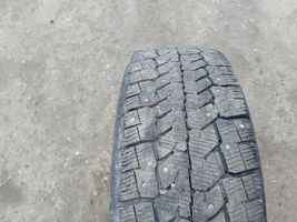 Volkswagen Transporter - Caravelle T4 R15 C winter/snow tires with studs 