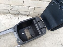 Hyundai Sonata Center console 846113K000