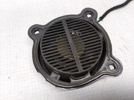 Mercedes-Benz A W168 Subwoofer-bassokaiutin A1688200502