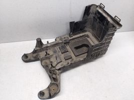 Volkswagen Golf V Vassoio batteria 1K0915333