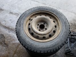 Citroen Berlingo Pneus d’hiver R15 à crampons NOKIAN