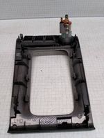 Toyota Corolla E120 E130 Console centrale avant, garniture d'allume-cigare/cendrier 8185N0SWFCH