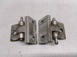 Volvo S60 Set di cerniere portiera anteriore 