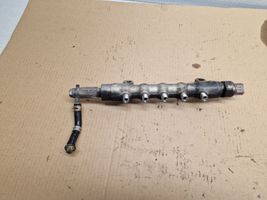 Subaru Outback Tuyau de conduite principale de carburant 