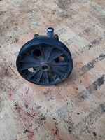 Volvo V70 Power steering pump 8683376