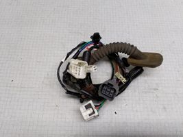 Subaru Outback Cableado de puerta trasera 81823AJ000