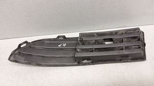 Volkswagen Polo IV 9N3 Front bumper lower grill 5875