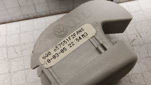 Volkswagen Polo IV 9N3 Aletta parasole 6Q0857551F