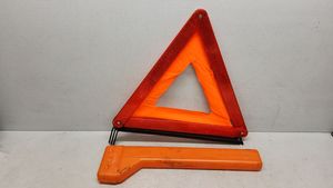 Volkswagen PASSAT B6 Emergency warning sign 270302