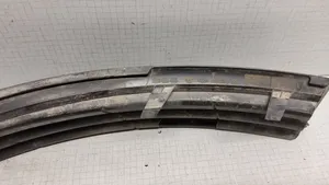 Volkswagen PASSAT B6 Etupuskurin alempi jäähdytinsäleikkö 3C0853665