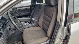 Volkswagen Touareg I Seat set 