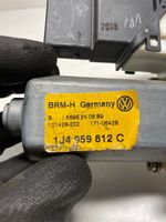 Volkswagen Bora Moteur de lève-vitre de porte arrière 1J4959812C