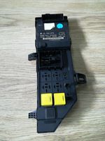 Opel Vectra C Module de fusibles 24443147