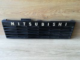 Mitsubishi Pajero Atrapa chłodnicy / Grill 