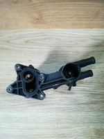 Volkswagen Golf V Termostaatin kotelo 038121635B