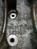 Peugeot 807 Moottorin kiinnikekorvake (käytetyt) 9643834880