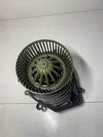 Volkswagen PASSAT B5.5 Heater fan/blower 8D1820021