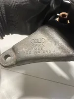 Audi A6 S6 C5 4B Variklio tvirtinimo kronšteinas 8D0199343J