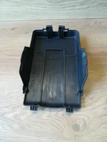 Volkswagen Golf V Couvercle de boîtier de batterie 1K0915443C