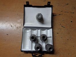 Toyota Auris E180 Nuts/bolts PZ4AKEV90600