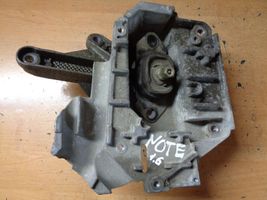 Nissan Note (E11) Support de boîte de vitesses 8200043084