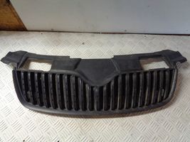 Skoda Fabia Mk2 (5J) Grille calandre supérieure de pare-chocs avant 5J0853668