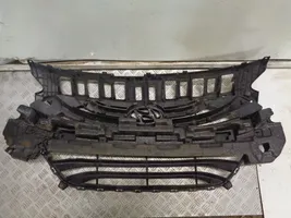 Hyundai i30 Grille calandre supérieure de pare-chocs avant 