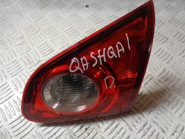 Nissan Qashqai+2 Galinis žibintas dangtyje 26550JD800