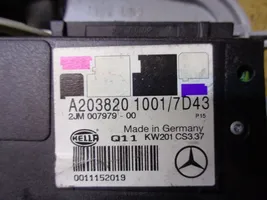 Mercedes-Benz C W203 Etuistuimen valo A2038201001