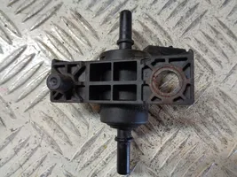 Nissan Qashqai+2 Electrovanne Soupape de Sûreté / Dépression 208859042R