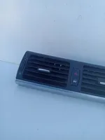 BMW X6 E71 Centrālais gaisa ventilācijas režģis 14A031