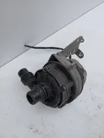 Mercedes-Benz C W205 Pompe à eau de liquide de refroidissement A0005002686