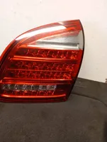 Porsche Cayenne (92A) Lampy tylnej klapy bagażnika 7P5945094K