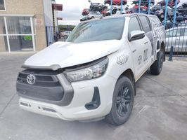 Toyota Hilux (AN10, AN20, AN30) Mascherina inferiore del paraurti anteriore 531000KT40