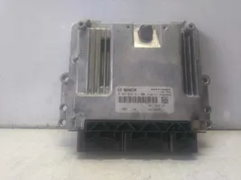 Dacia Logan II Sterownik / Moduł ECU 0281032811