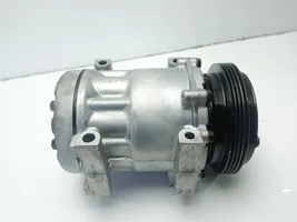 Renault Clio II Compressore aria condizionata (A/C) (pompa) 7700875357C