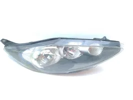 Ford Fiesta Lampa przednia 8A6113W029AE