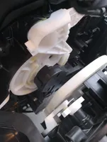 Toyota Corolla E120 E130 Carcasa de montaje de la caja de climatización interior 87050F4020