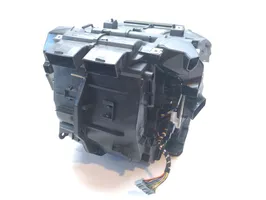 Renault Kadjar Carcasa de montaje de la caja de climatización interior 272707975R