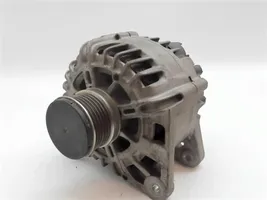 Dacia Duster II Generatore/alternatore 231005770R